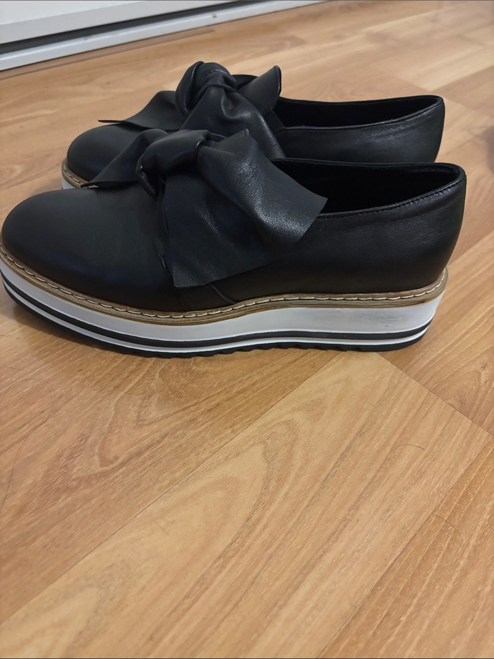 NWOT • Summit | White Mountain • Oxford Bow Loafers • - Picture 3 of 6
